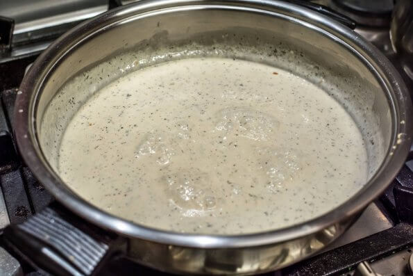 Garlic soy cream sauce