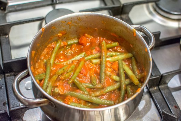 green beans in marinarasauce