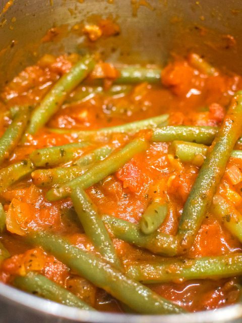 green beans in marinara close up